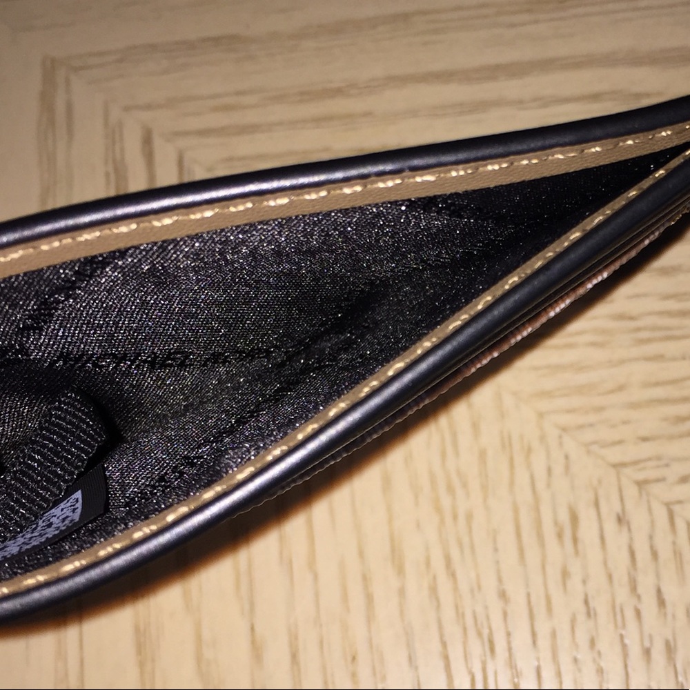 Michael Kors Cooper Husk Holder Card Case - Picture 5 of 8
